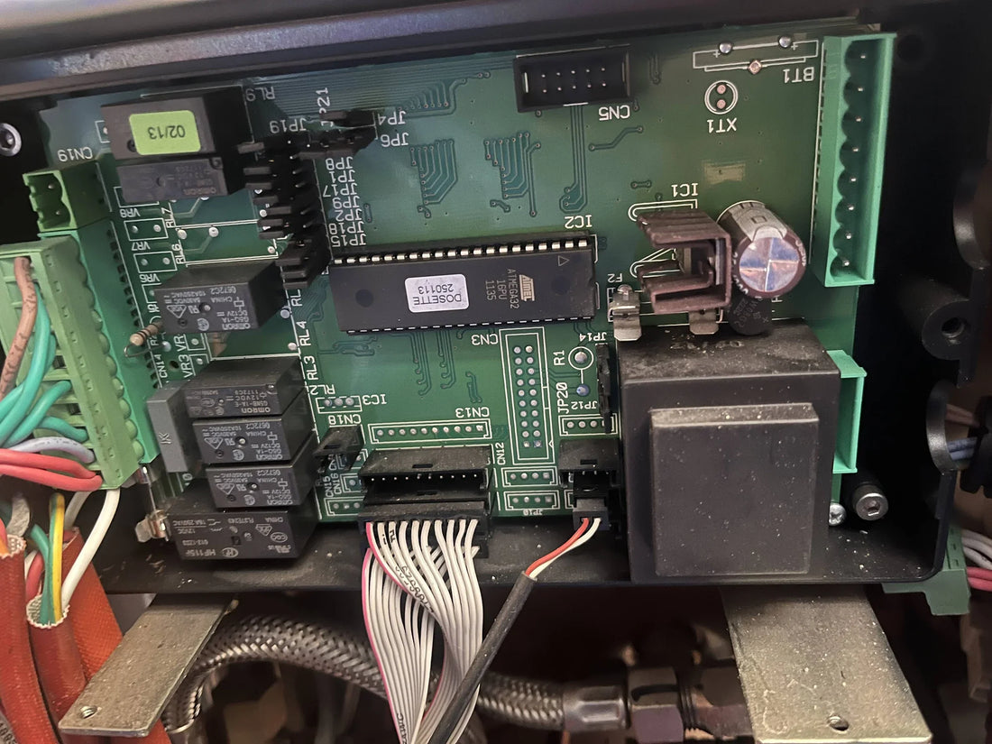 Wega & Astoria Polaris Control Board Fuses Explained — Parts #18090047 & #18090048